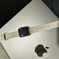 Apple Watch SE 40 mm