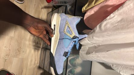 Air Jordan 4 University Blue Jordan’s