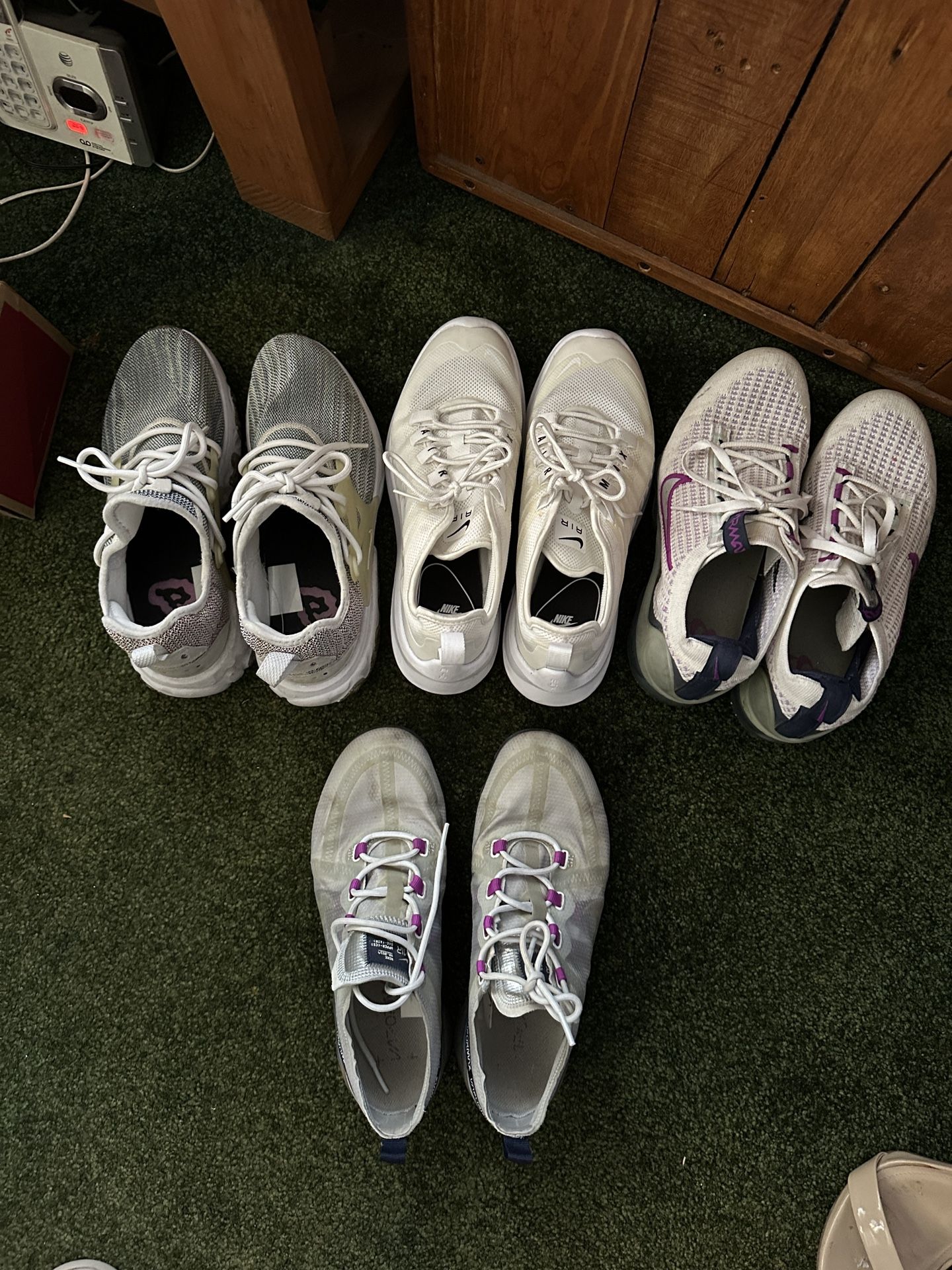 Nike Tennis Shoes