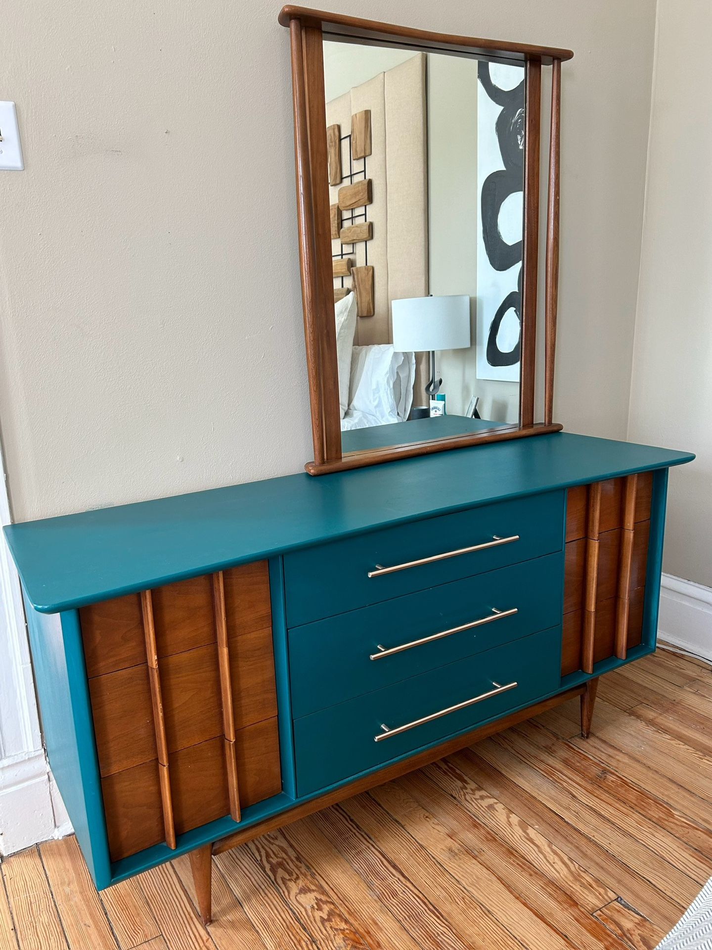 Vintage Mid-century Dresser