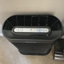 Honeywell HPA300 HEPA Air Purifier Extra-Large Room (465 sq. ft), Black