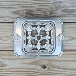 Lenox Butler's Pantry Expandable Trivet 