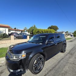 ford flex 2024 limited.
Clean title.$7,300 .
159k millas .
Placas oct.2026.