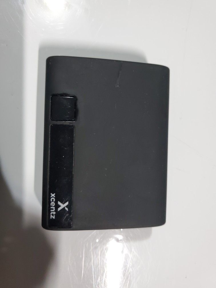 xcentz™™ | xWingMan Dual 10000mAh Portable Battery with PD