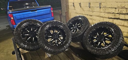 20"Rims & 35" NITTO Tires Package