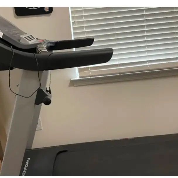 Proform ZT6A Treadmill for Sale in Concord NC OfferUp