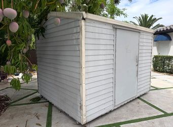 Used refurbished Tool Shed 8’X10’
