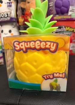 Squeeezy Pineapple Squishy Toy