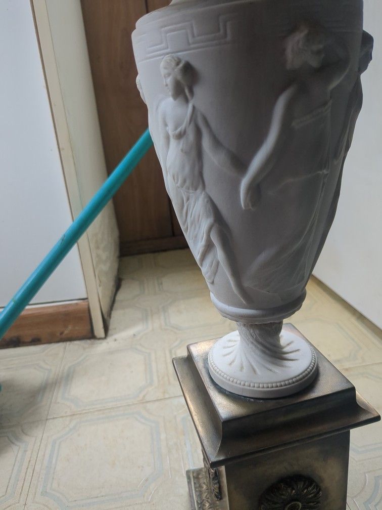 Antique Urn Lamp