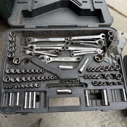151 Piece Craftsman Mechanic Tool Set