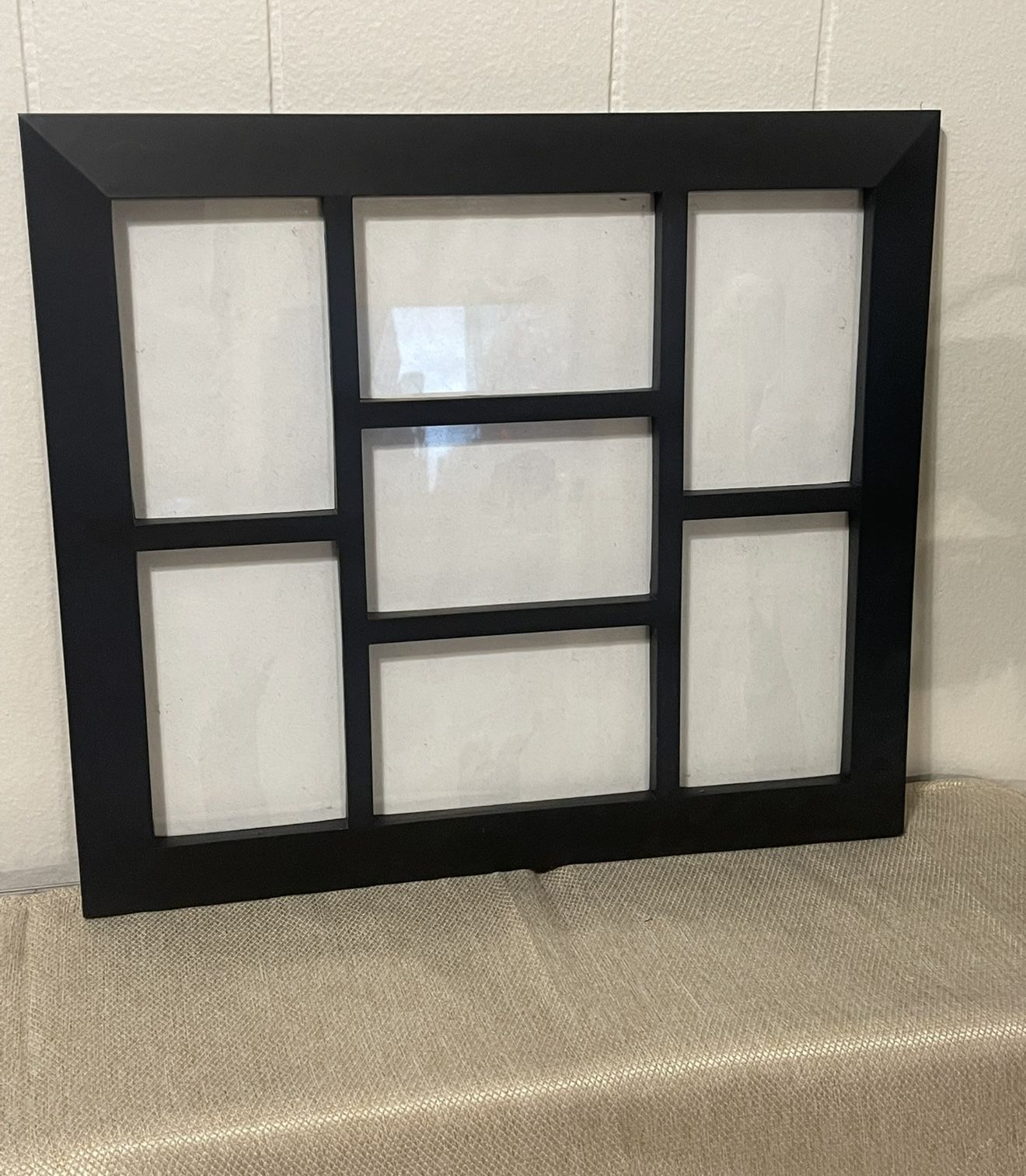 Frame With Múltiple Openings