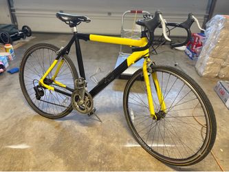 GMC Denali 700c Bike