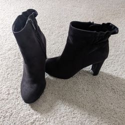Boots, 8.5