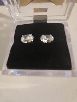 Oval Brilliant cut over 1 ct. Each