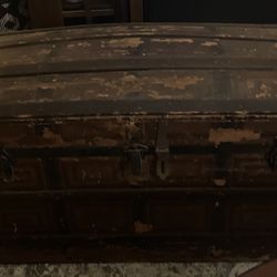 Antique Trunk 