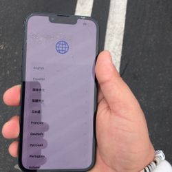 Broken iPhone 13 Unlocked 
