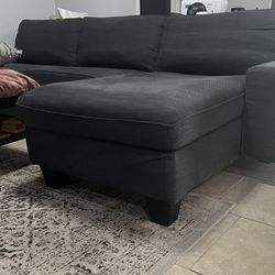IKEA Sectional Couch – Very Comfortable - Pet Friendly 🐶