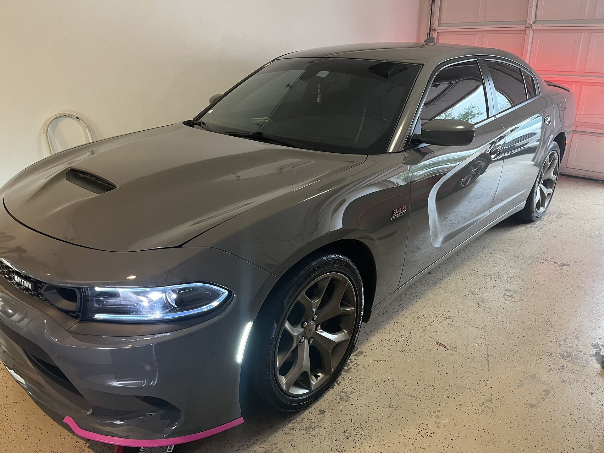 Dodge Charger V8