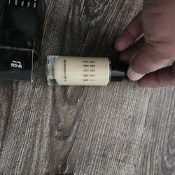 Bobbi Brown FOUNDATIONS