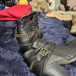 Botines Y Mini Refri