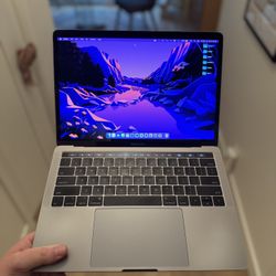 Apple MacBook Pro 13" w/ Touch Bar (2016) | Intel Core i5 2.9GHz | 8GB Ram | 512GB SSD | Space Gray