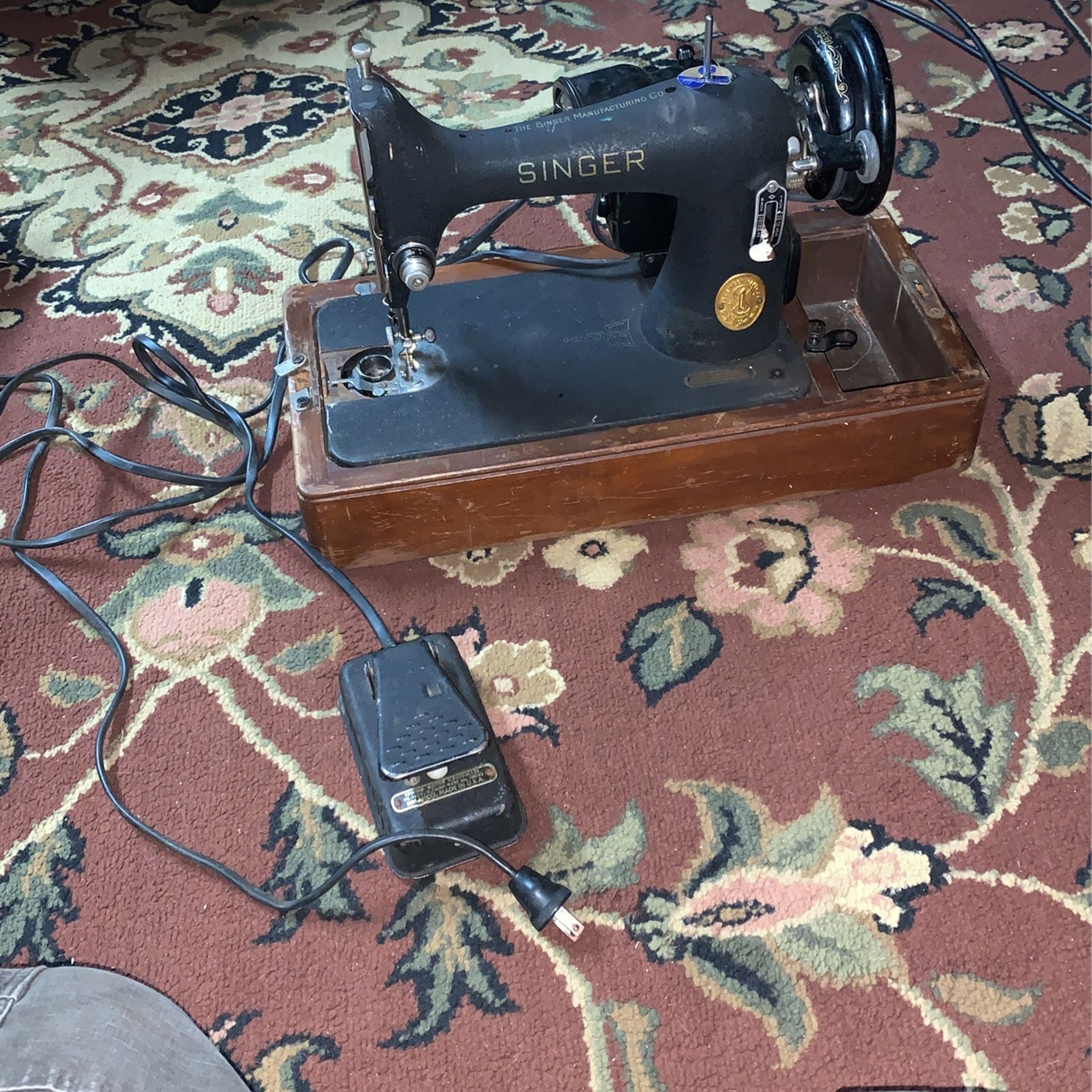 Singer Sewing Machine