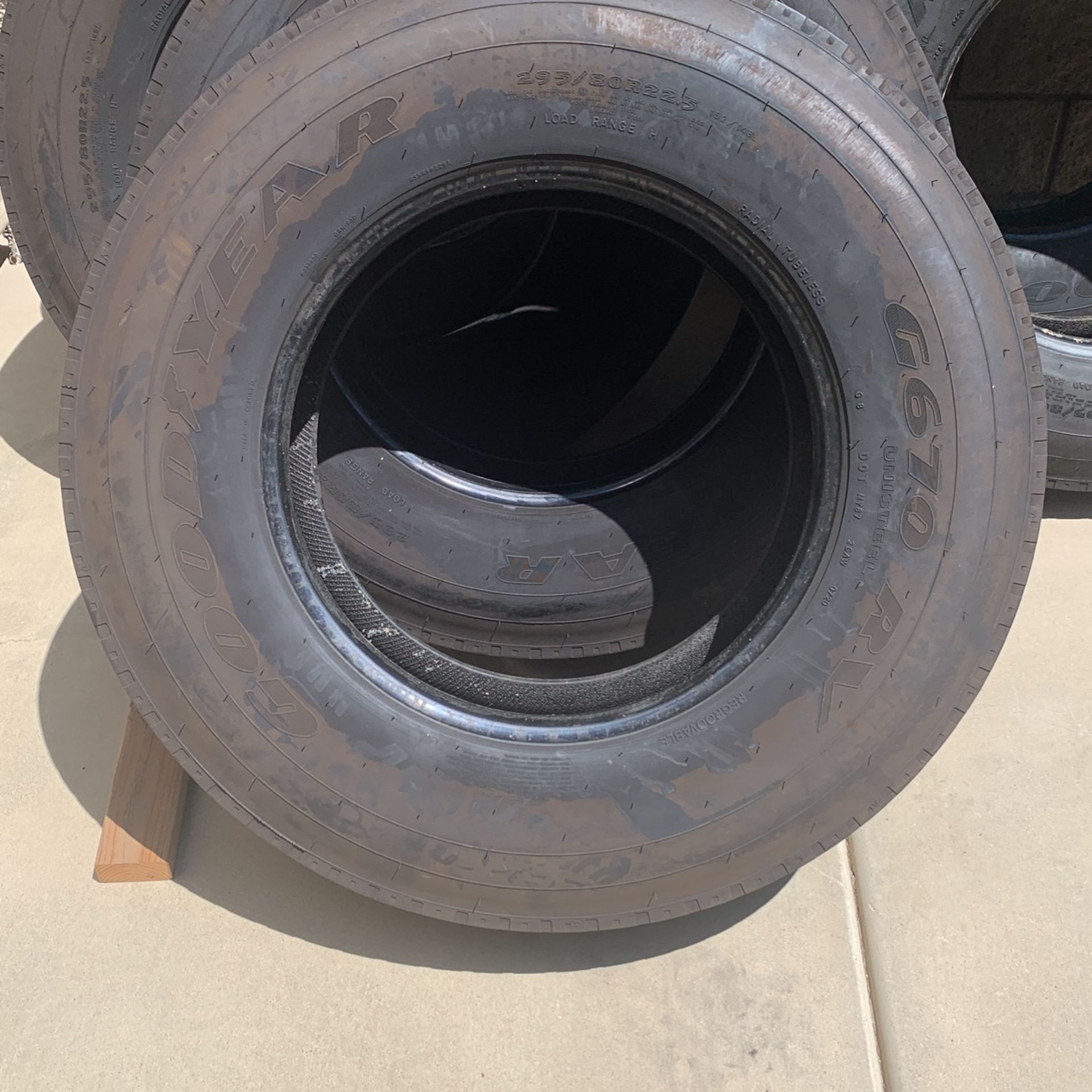 Good Year G670 RV Tires 295/80R22.5
