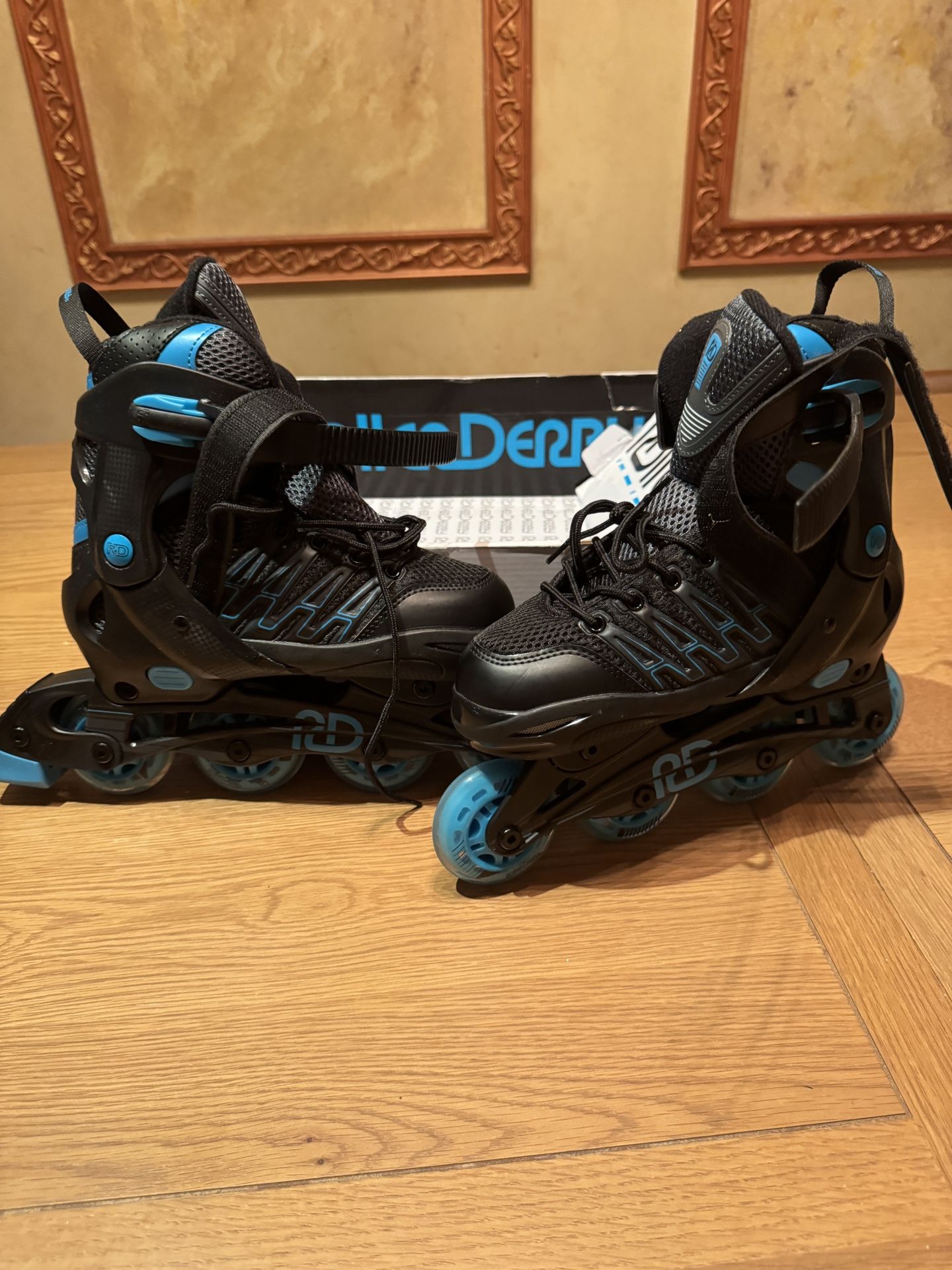 Adult Size 7-10 Roller Derby Inline Skates