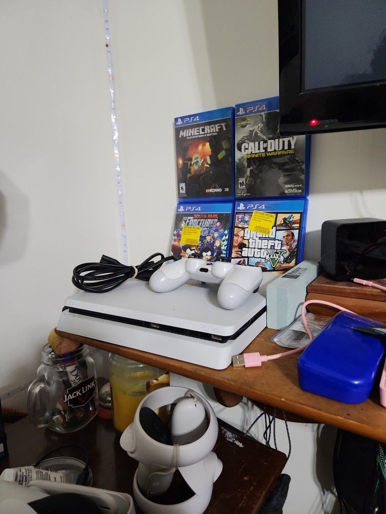 Ps4 Slim With Controller And 4 Games