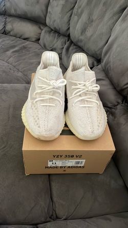 Adidas Yeezy Boost 350 V2  “Bone” Size 11