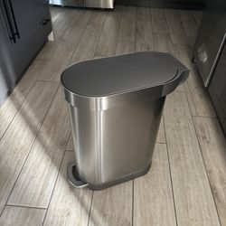 simplehuman 45 Liter / 12 Gallon Slim Hands-Free Kitchen Step Trash Can, Brushed with Plastic Lid