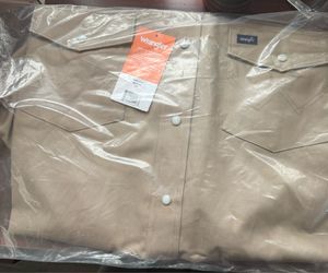 Wrangler Men's Cowboy Cut Western khaki Snap Long Sleeve Work Shirt