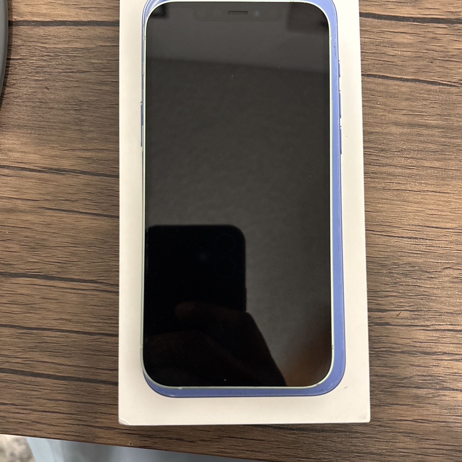 Iphone 12 (Unlocked)