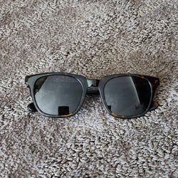 DIFF Colton Sunglasses Like New