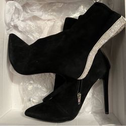 *NEW* Steve Madden Wagu Heels