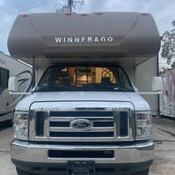 2017 Winnebago Minnie Winnie