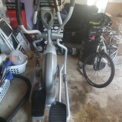Xe295 Elliptical Spirit