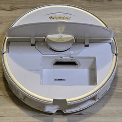 The Roborock S7 Robot Vacuum and Mop