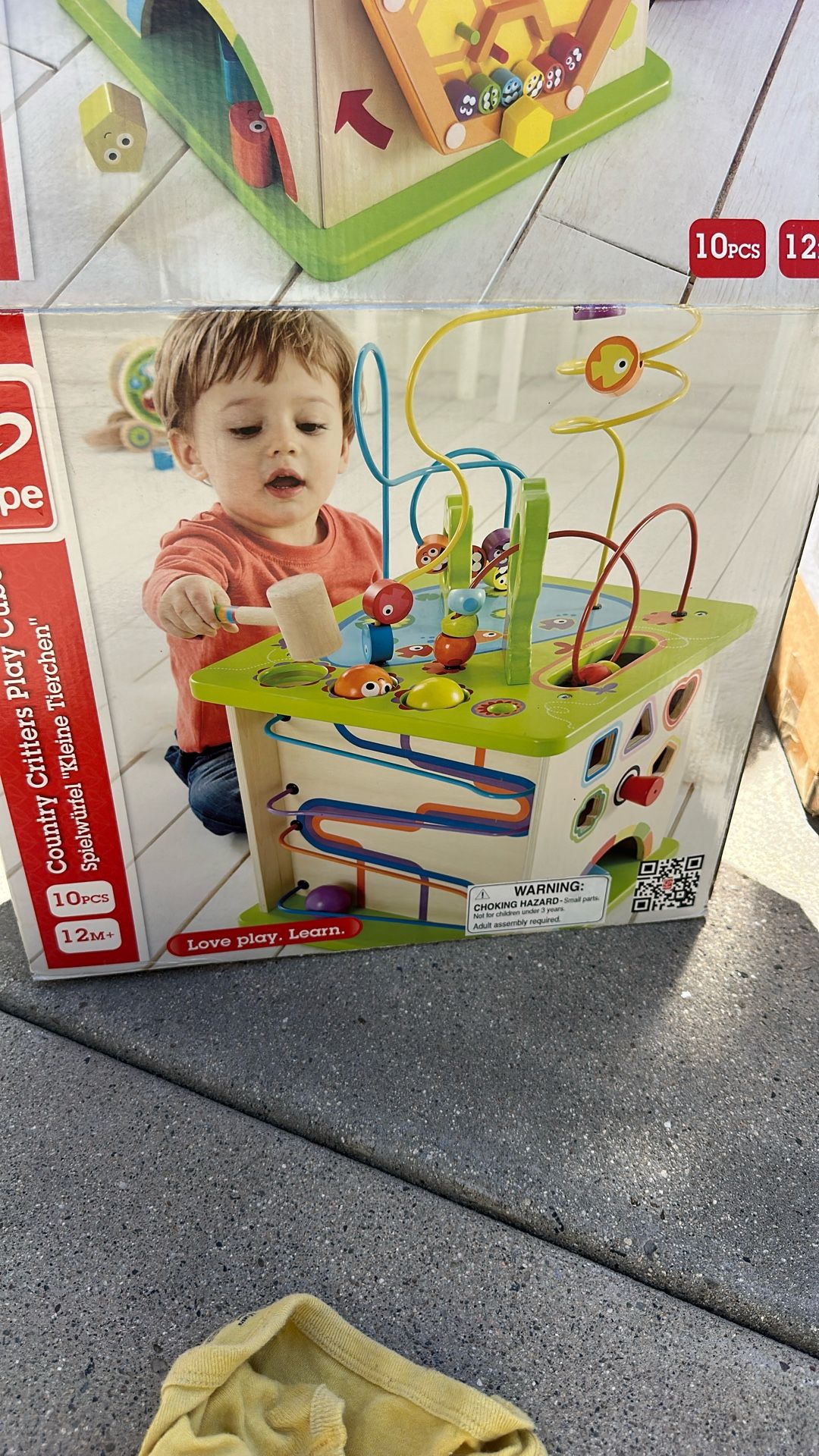 Hape Country Critters Play Cube| Wooden Learning Puzzle Toy for Toddlers, 5-Sided Activity Centre with Animal Friends, Shapes, Mazes, Wooden Balls, Sh