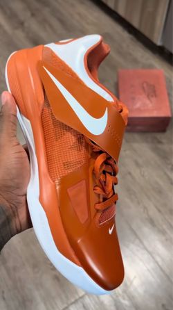 Nike Kd 4 Texas longhorns size 9.5 men (NEED GONE ASAP)