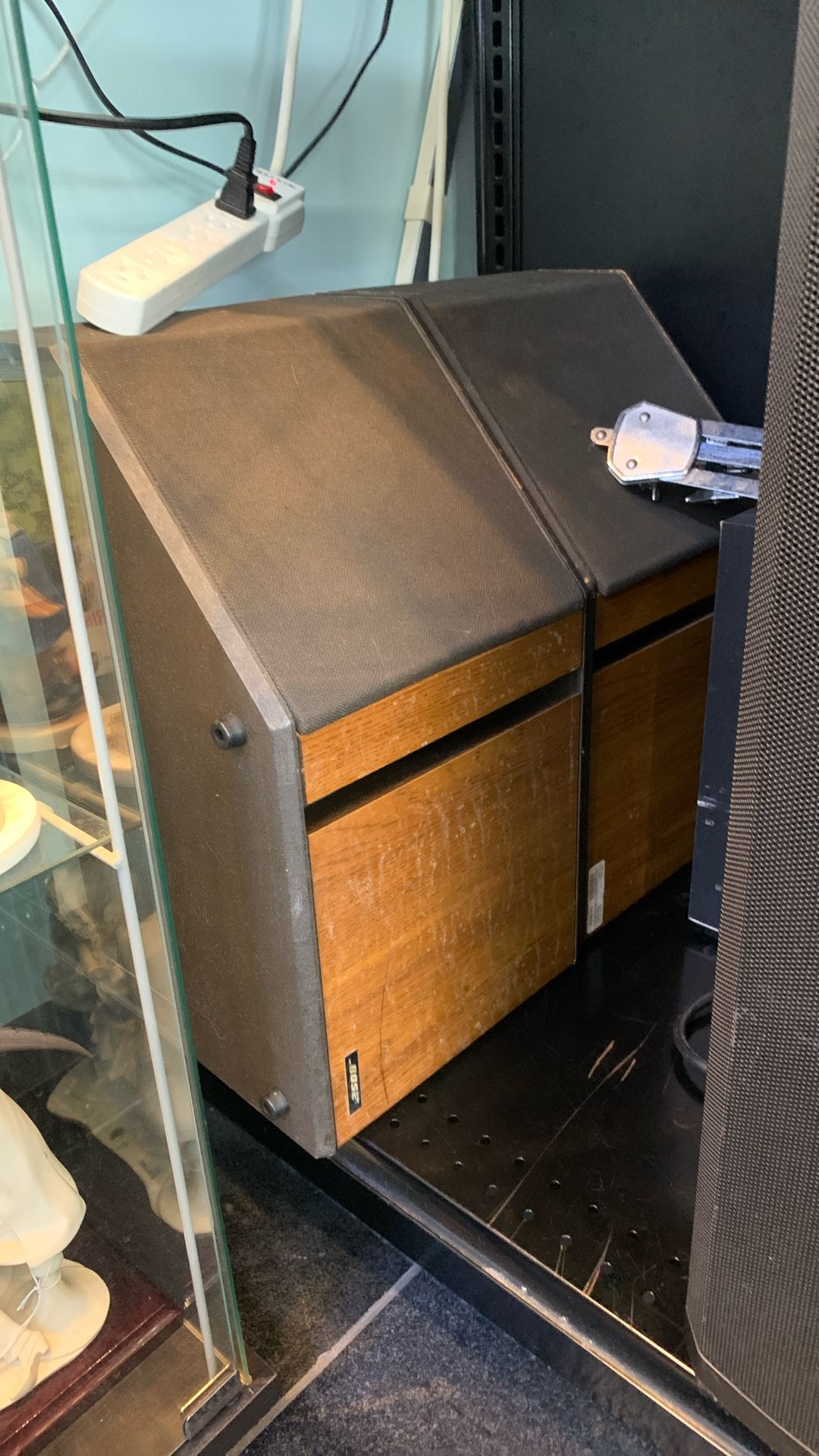 Bose 42 Vintage Bookshelf Speakers, Pair