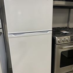 30” Inch New Fridge