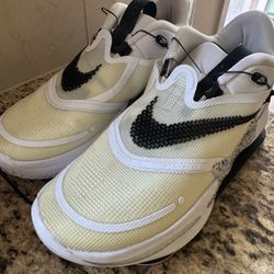 Nike Adapt 
