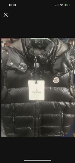 Moncler Jacket (Best Offer )