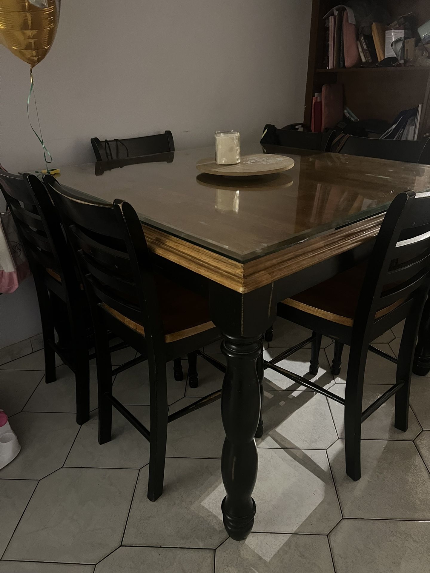 6 Person Dining Room Table