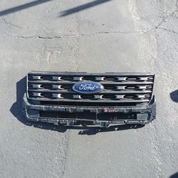 2018-2019 Ford Explorer Front Grille W/emblem OEM 
