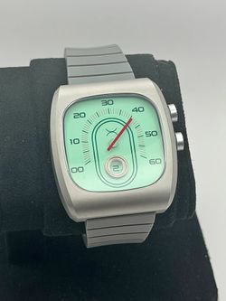 Xeric Retroscope Jump Hour โMint Rubyโ RTS-1166-11R
