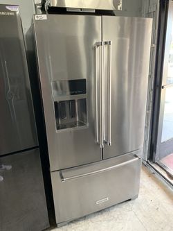 Kitchen aid French door in stainless steel