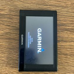 Garmin GPS Navigation System with Charger and Case – Tested and Working