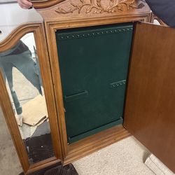 Trifold Mirror 